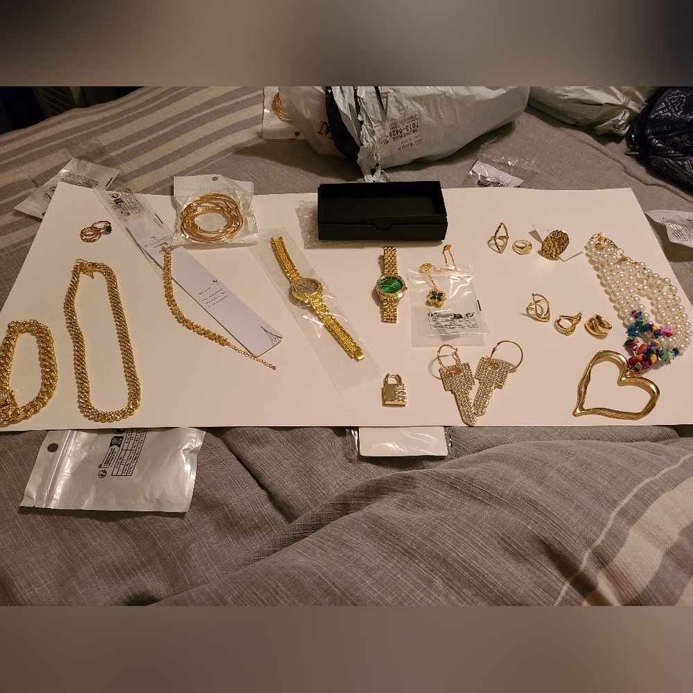 Jewelry Bundle 13 pieces